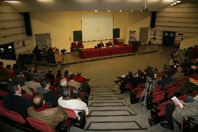 El rector Jos Manuel Roldn y el vicerrector de Politica Cientfica Enrique Aguilar Bentez de Lugo informan a la comunidad universitaria sobre el ceiA3