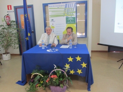 Jose Maria Casado ( izq.)  y Miguel Agudo durante el acto conmemorativo