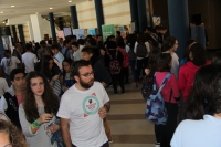 Los stands instalados en el hall del aulario de Rabanales recibieron numerosos visitantes