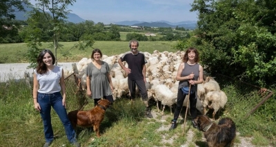 Integrantes de la cooperativa Kaslaka, una iniciativa colectiva de transformación local de carne en el Valle de Sakana, en Euskadi. 