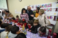 Una de las mesas de la feria, con la presencia del rector de la UCO, Manuel Torralbo y de la investigadora Dolores Luque