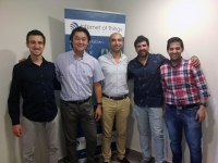 En el centro: Rafael Shu Choi  (Product Manager) y David Ruiz (Director Tcnico) de INTERNET OF THINGS, S.L.