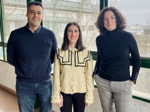 Parte del equipo investigador de AgroEcoMed. De izquierda a derecha, Macario Rodríguez, Laura Sánchez y Melania Salazar 