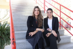 Researchers Noemí Toledano and Carmen Viejo
